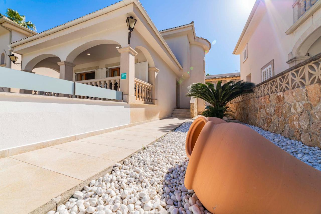 Benestar Pool And Beach In Platja De Muro Villa Exteriör bild