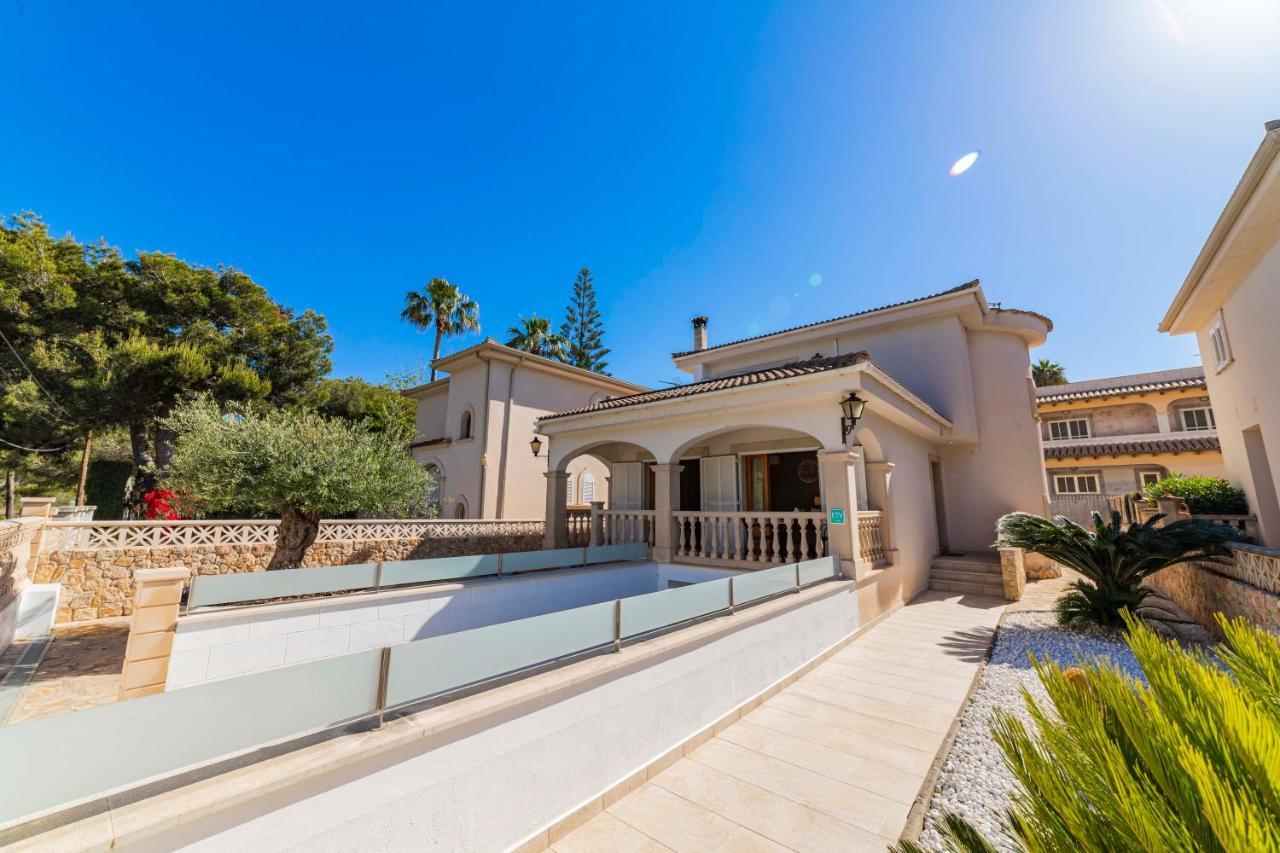 Benestar Pool And Beach In Platja De Muro Villa Exteriör bild